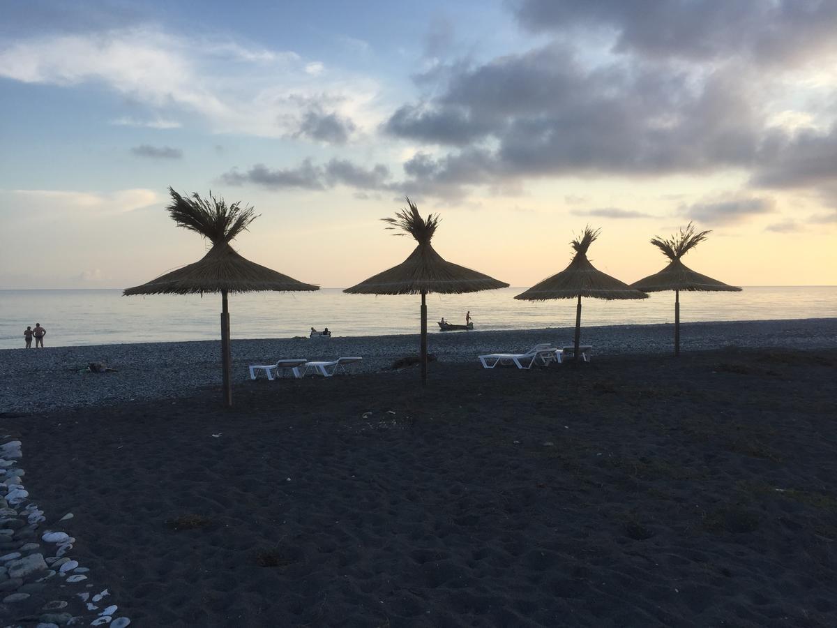 Al Mare Hotel Picunda Zewnętrze zdjęcie